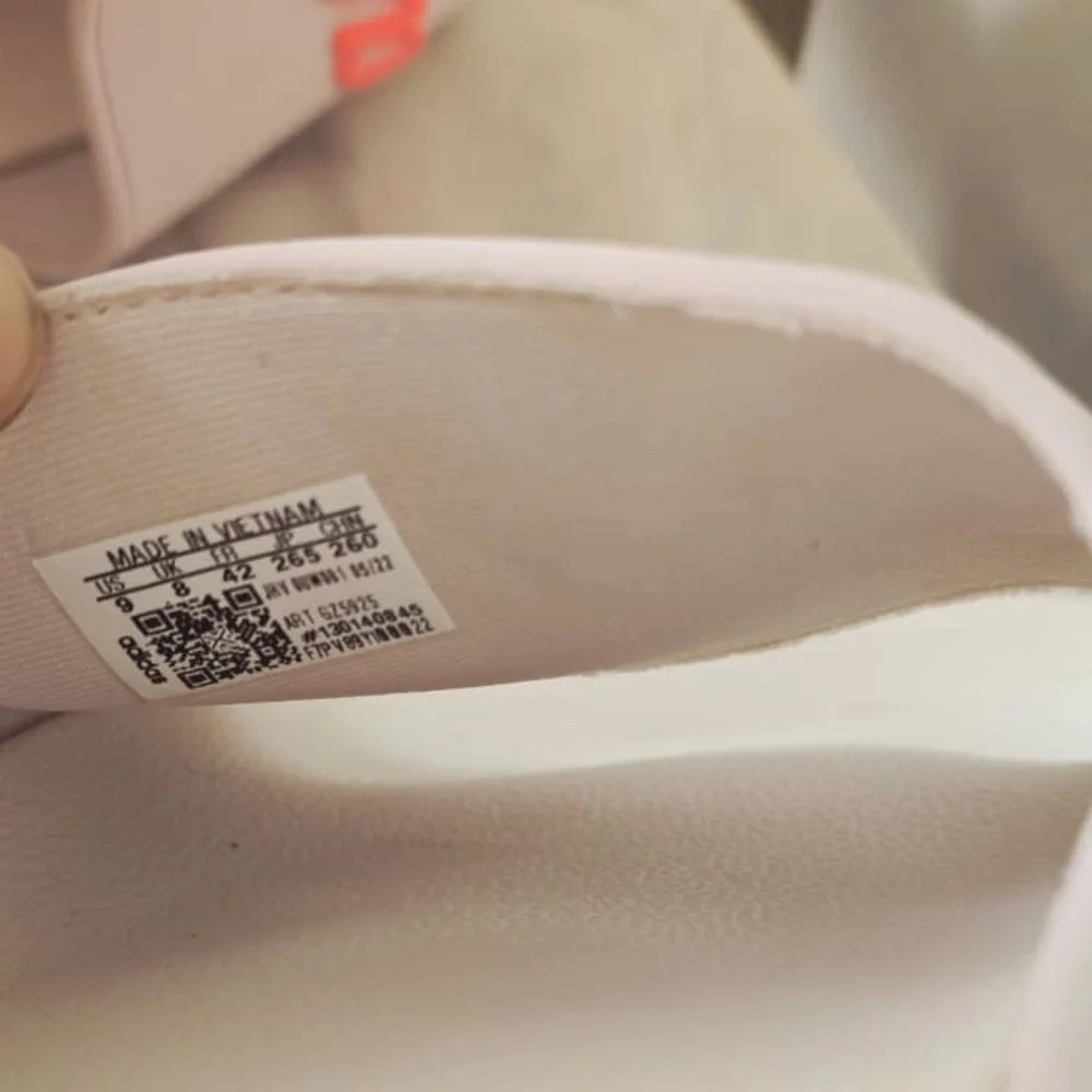 adidas slide into